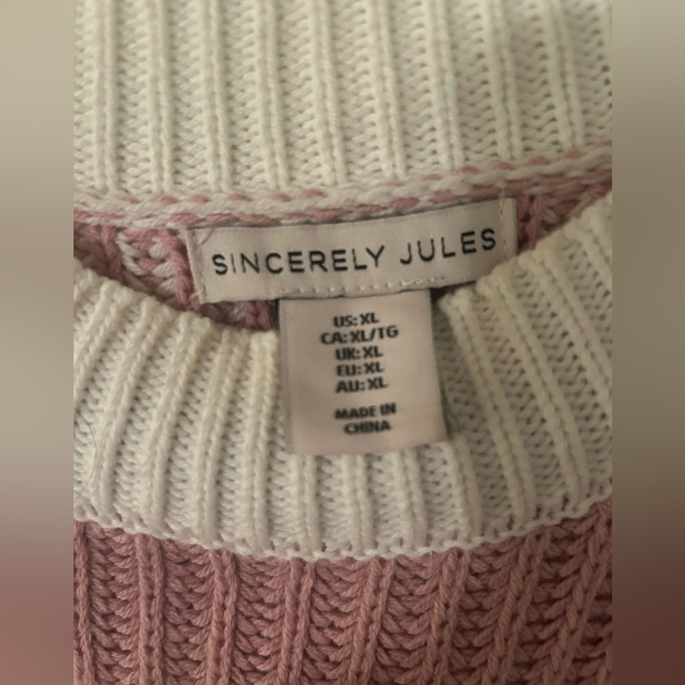Cropped Sweater - Picture 2 of 4